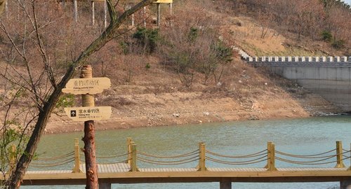 AQw2rr_500x270_00 藏马山双人门票住宿套餐