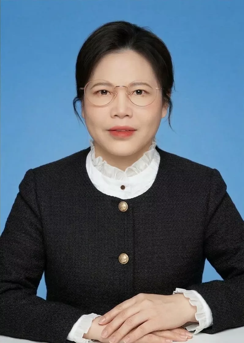 《软件测试从业红宝书》作者肖利琼